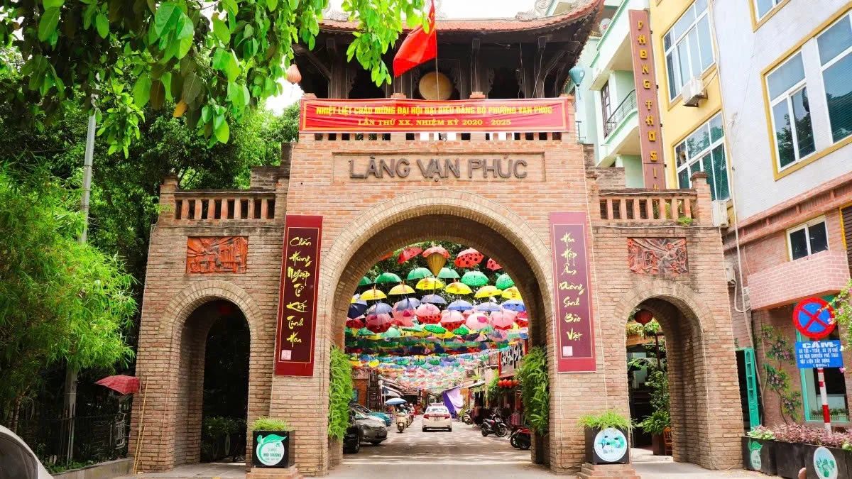 Hanoi Bike Trip Van Phuc Chuong Uoc Le Village 1 Day